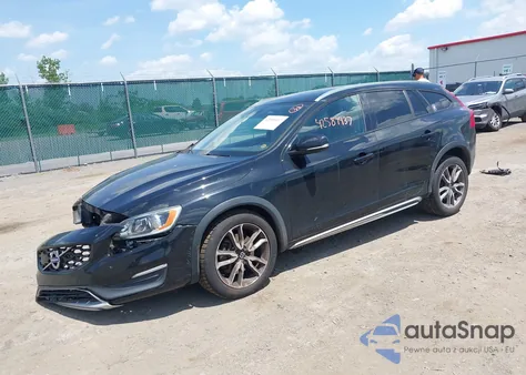 2015 Volvo V60 Cross Country T5 from USA, damaged, VIN YV4612HK3F1002012